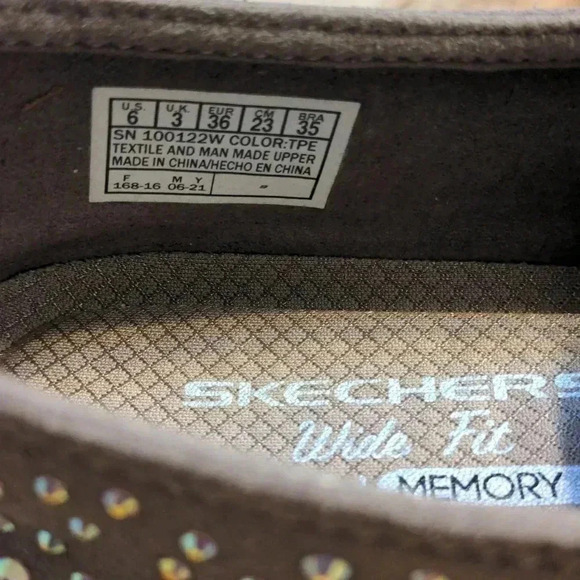Skechers Madison Avenue Rhinestone Slip - Picture 5 of 9